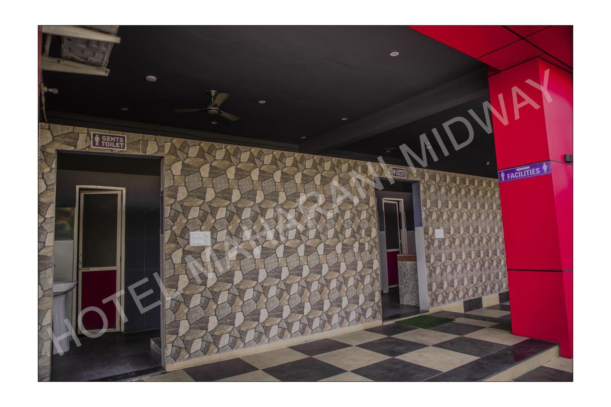 Hotel Maharani Midway Behror Екстер'єр фото